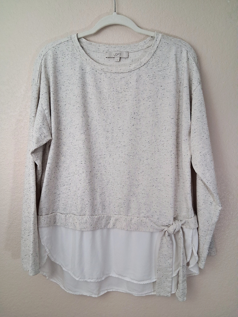 LOFT Large Speckled Tie-Hem Long Sleeve Pullover Top Cream White